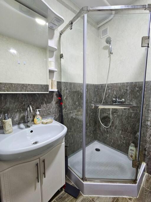 2 Bedroom Central Apartment Chisinau Exterior foto